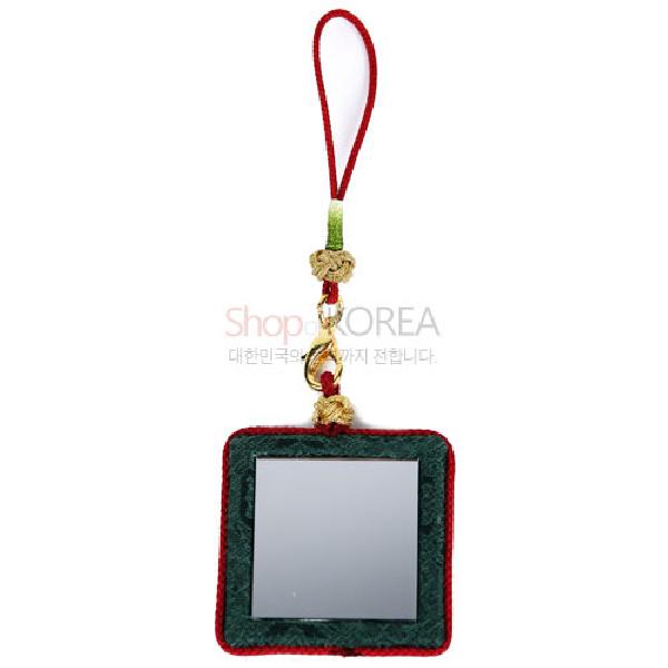 조각보 작은열쇠고리[녹색] - 조각보 무늬를 활용한 거울핸드폰고리